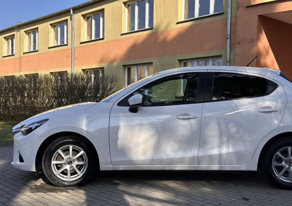 Mazda 2 cena 47999 przebieg: 111600, rok produkcji 2017 z Warszawa małe 254